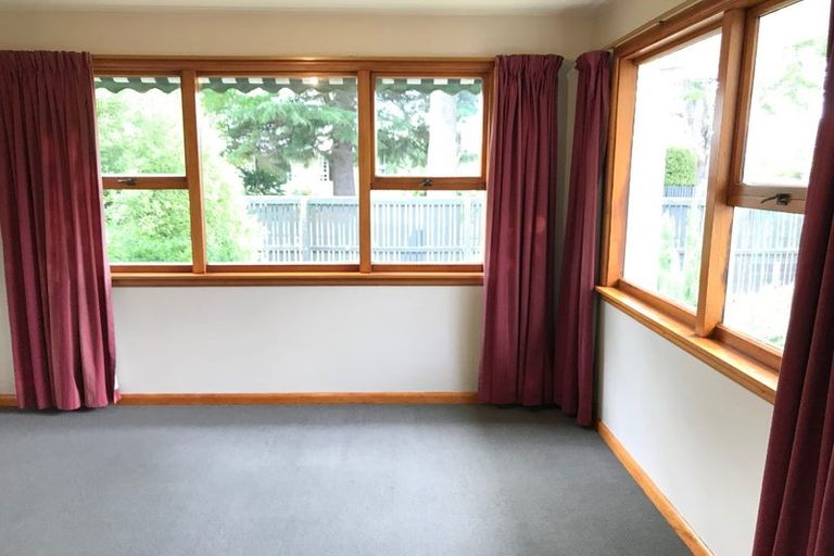 Photo of property in 8 Westmont Street, Ilam, Christchurch, 8041