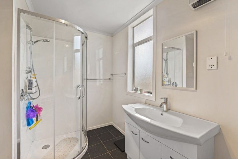 Photo of property in 58 Essex Street, Balclutha, 9230