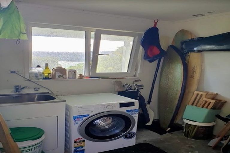 Photo of property in 56 Shelly Bay Road, Maupuia, Wellington, 6022