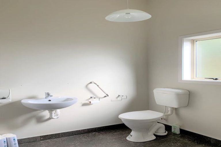 Photo of property in 1 Gerrand Place, Chedworth, Hamilton, 3210