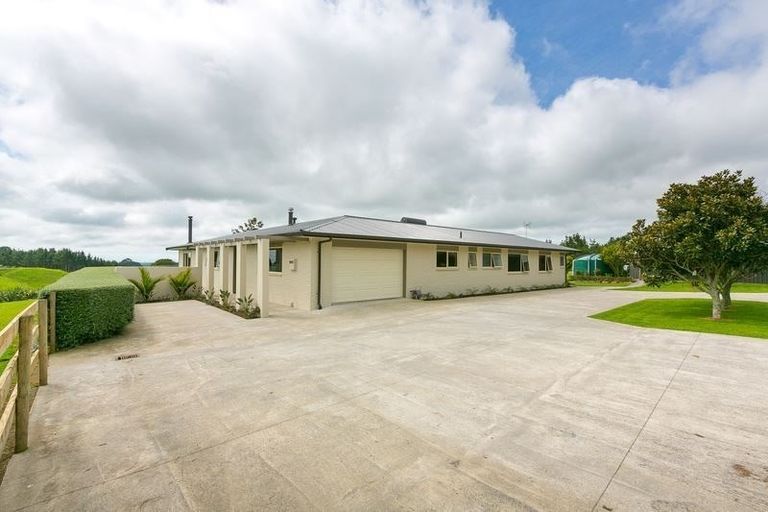 Photo of property in 457 Upland Road, Tarurutangi, New Plymouth, 4372