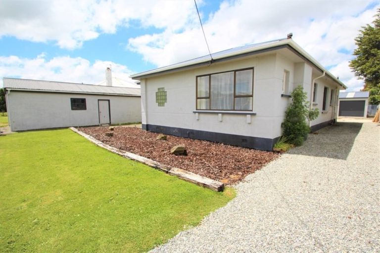 Photo of property in 9 Herbert Street, Gore, 9710