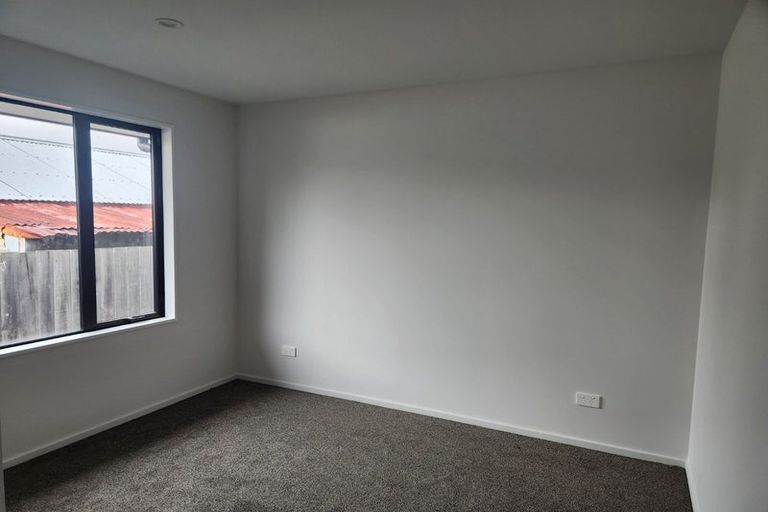 Photo of property in 32 Parkwood Avenue, Westgate, Auckland, 0614