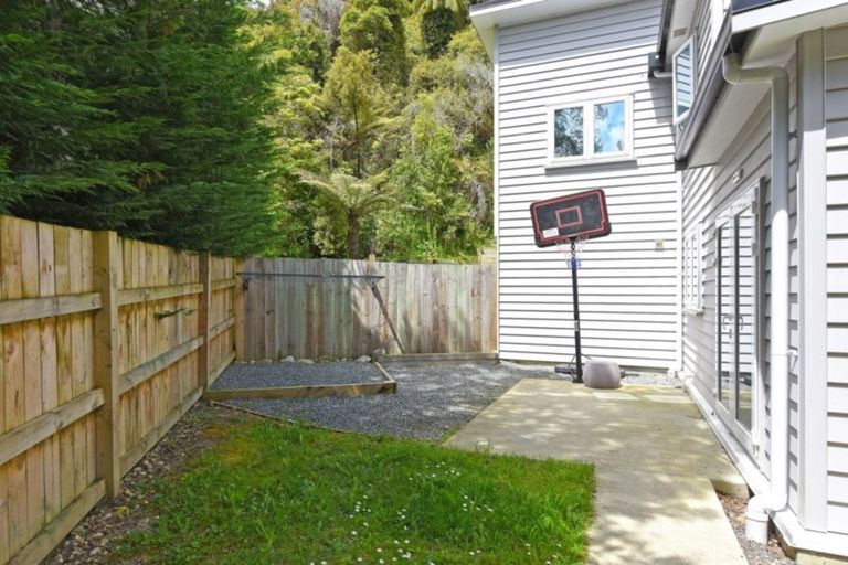 Photo of property in 34b Birch Terrace, Birchville, Upper Hutt, 5018