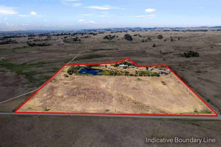 Photo of property in 225 Turkey Flat Road, Te Kopuru, 0391