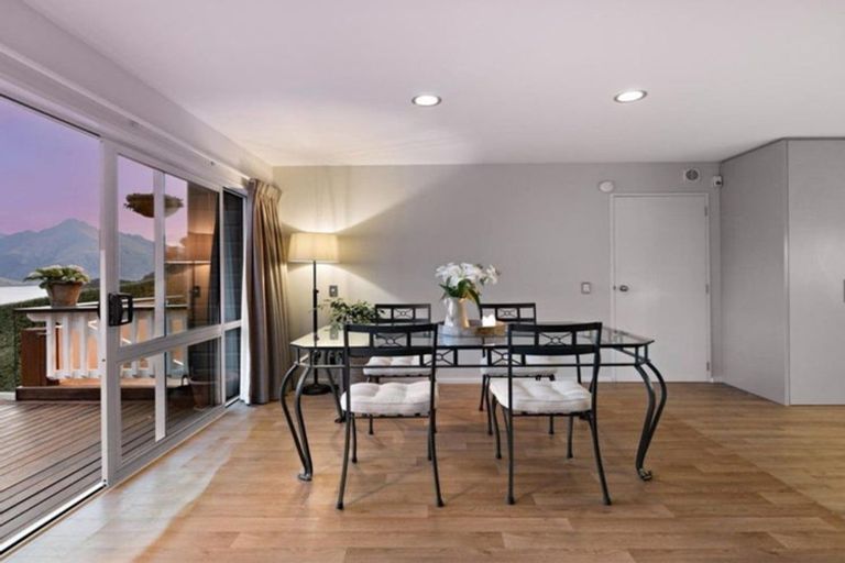 Photo of property in 1 Arawata Terrace, Fernhill, Queenstown, 9300