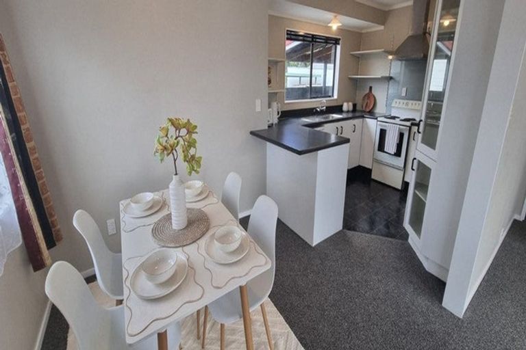 Photo of property in 47a Aquarius Drive, Kawaha Point, Rotorua, 3010