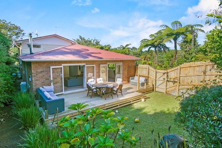 Photo of property in 13 Fernleigh Street, Ferndale, New Plymouth, 4310
