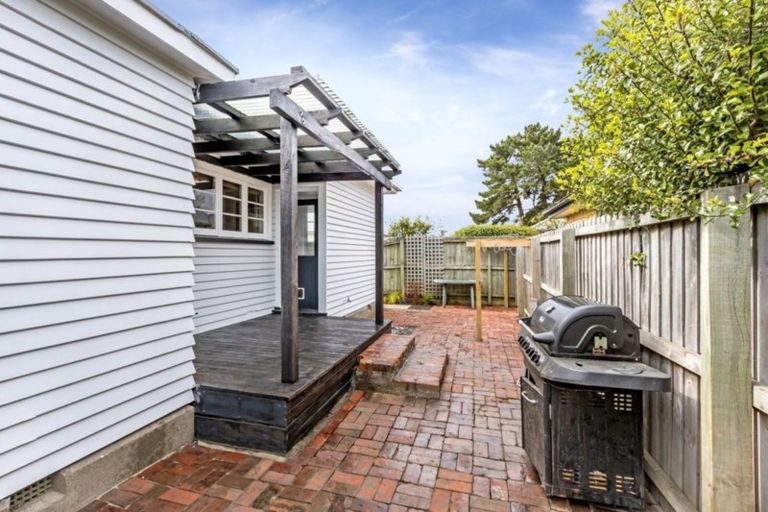 Photo of property in 27 Hillier Place, Spreydon, Christchurch, 8024