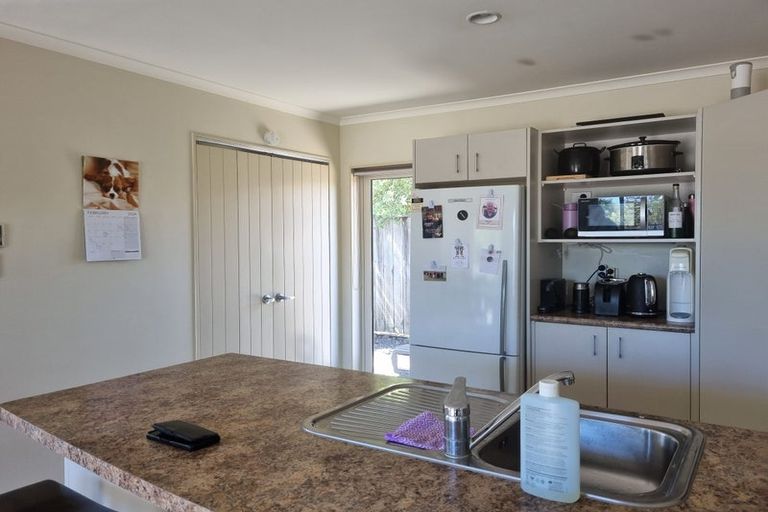 Photo of property in 8 Sackville Street, Martinborough, 5711