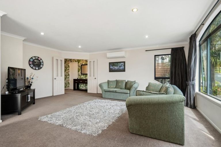 Photo of property in 114 Osprey Drive, Welcome Bay, Tauranga, 3112