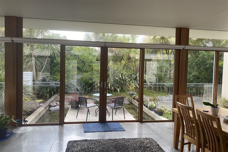 Photo of property in 59 Te Wharau Drive, Greenhithe, Auckland, 0632