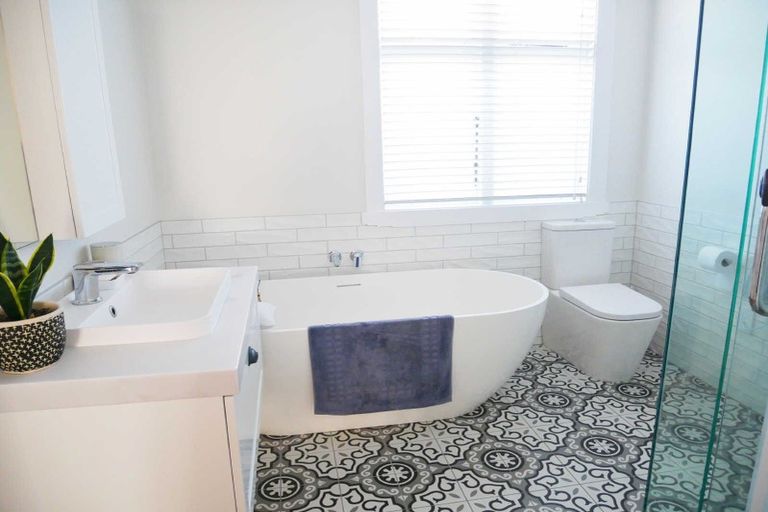 Photo of property in 99 Paparoa Street, Papanui, Christchurch, 8053