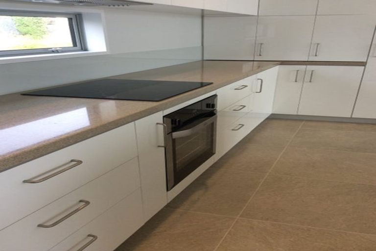 Photo of property in 224 Mount Pleasant Road, Mount Pleasant, Christchurch, 8081