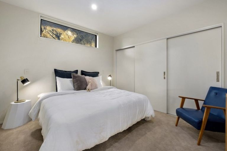 Photo of property in 10 Double Cone Road, Jacks Point, Queenstown, 9371
