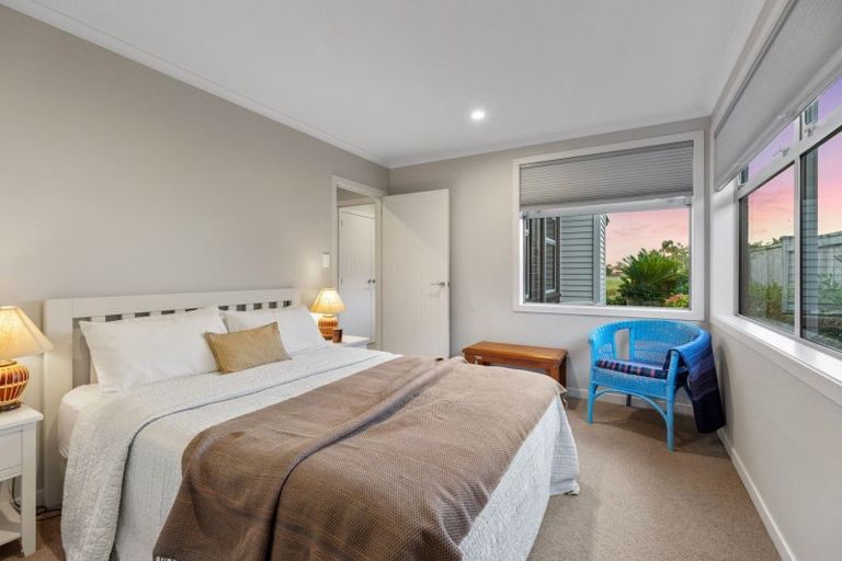 Photo of property in 56 Cassinia Close, Papamoa Beach, Papamoa, 3118