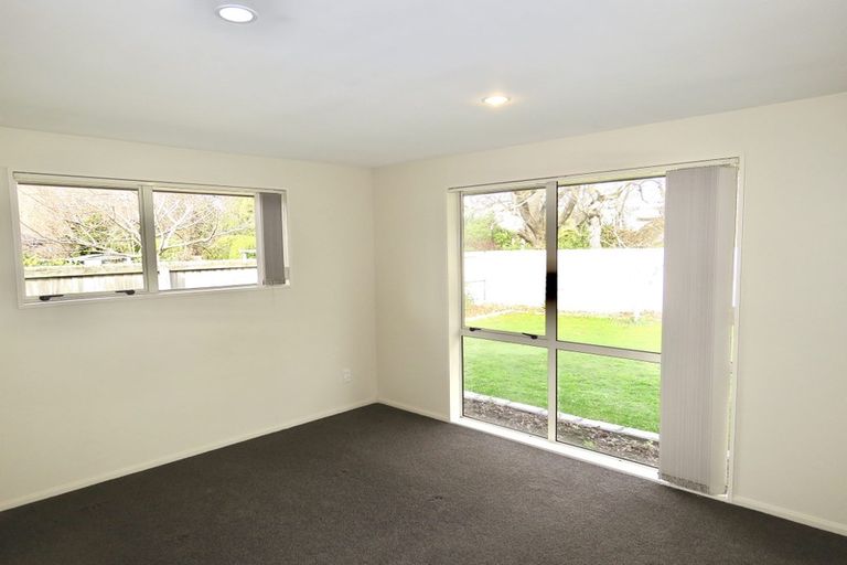 Photo of property in 39 Chesterfield Mews, Russley, Christchurch, 8042