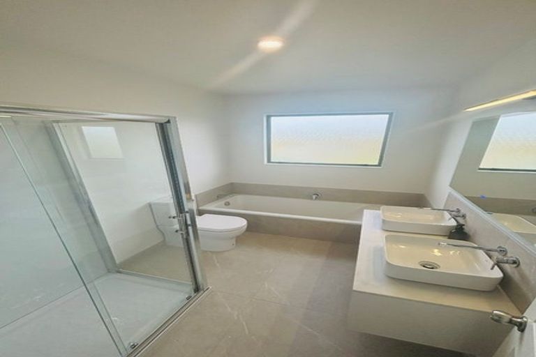 Photo of property in 20 Caversham Drive, Torbay, Auckland, 0630