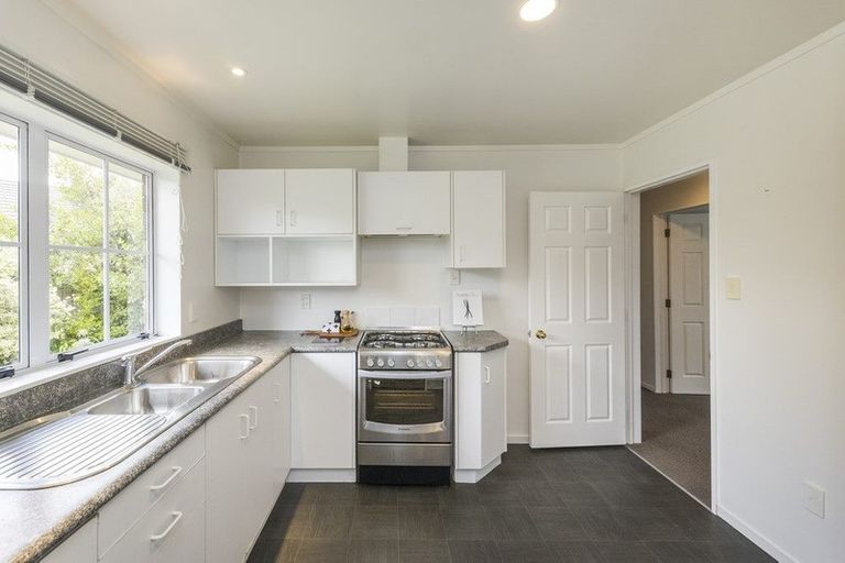 Photo of property in 155 Summerhill Drive, Fitzherbert, Palmerston North, 4410