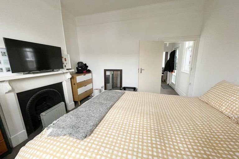 Photo of property in 10 Royal Street, Berhampore, Wellington, 6023