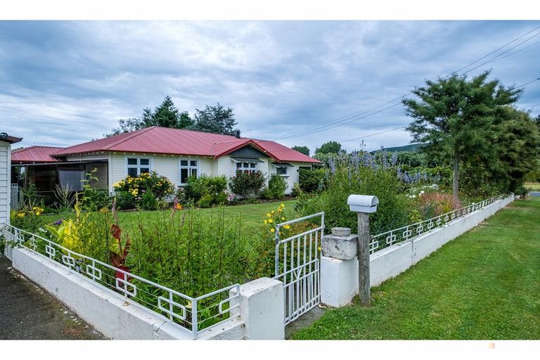 Photo of property in 48 Allan Street, Waimate, 7924