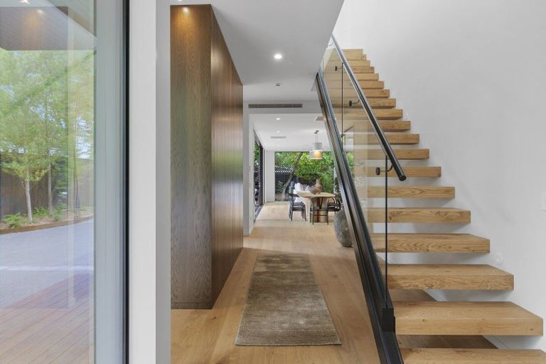 Photo of property in 26d Bryndwr Road, Fendalton, Christchurch, 8052