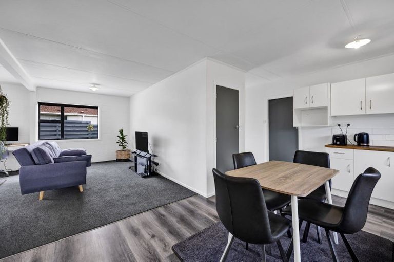 Photo of property in 35 Collins Street, Hawera, 4610