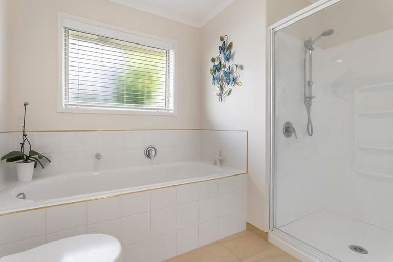 Photo of property in 45 Omega Place, Coastlands, Whakatane, 3120