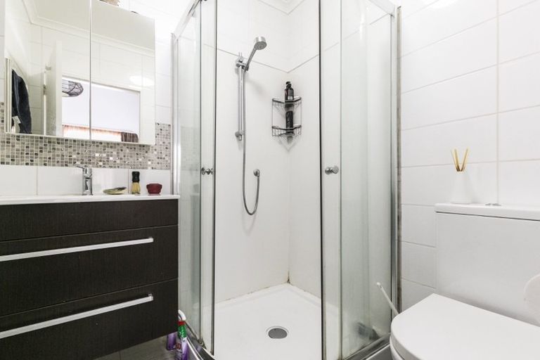 Photo of property in 160 Russell Terrace, Berhampore, Wellington, 6023