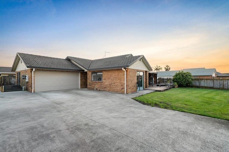 Photo of property in 6b Sheriff Place, Randwick Park, Auckland, 2105