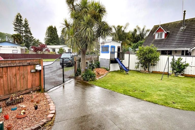 Photo of property in 10 Kanuka Place, Edgecumbe, 3120