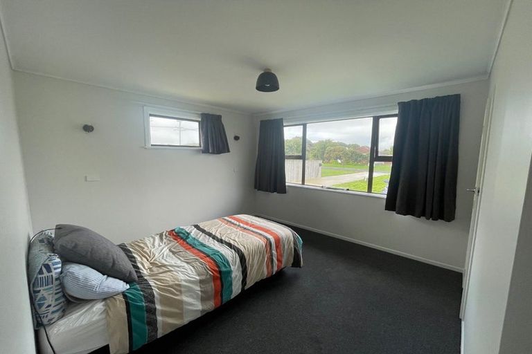 Photo of property in 79 Ngatai Street, Manaia, 4612