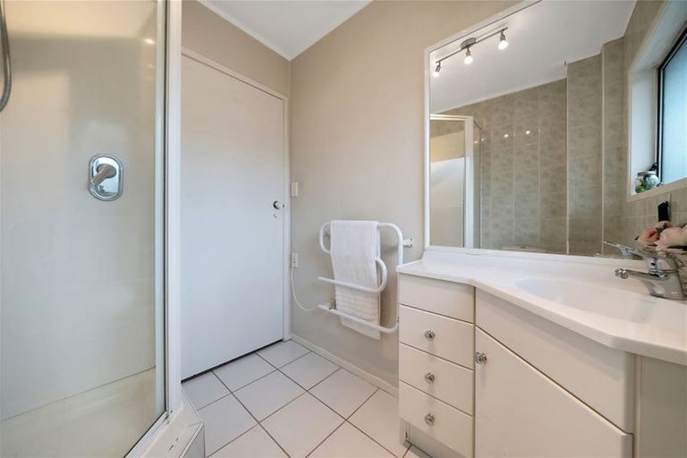 Photo of property in 5/42 Sheridan Drive, New Lynn, Auckland, 0600