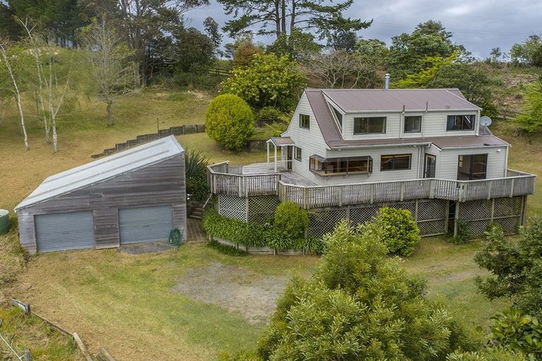 Photo of property in 136 Mclachlan Road, Kaukapakapa, Warkworth, 0984