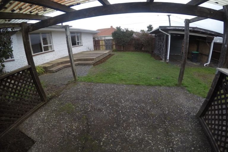 Photo of property in 2/29 Wainoni Road, Wainoni, Christchurch, 8061