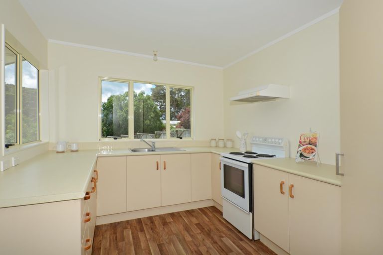 Photo of property in 6 Bush Haven Drive, Te Kamo, Whangarei, 0112