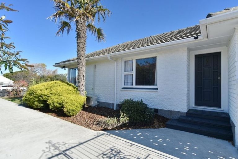 Photo of property in 80 Pacific Road, North New Brighton, Christchurch, 8083