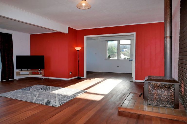 Photo of property in 12 Kiwi Road, Raumati Beach, Paraparaumu, 5032