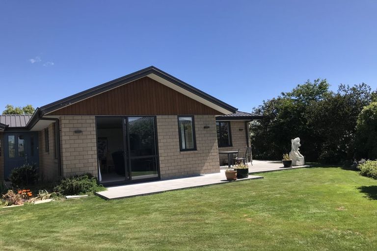 Photo of property in 83 Kotuku Crescent, Woolston, Christchurch, 8023