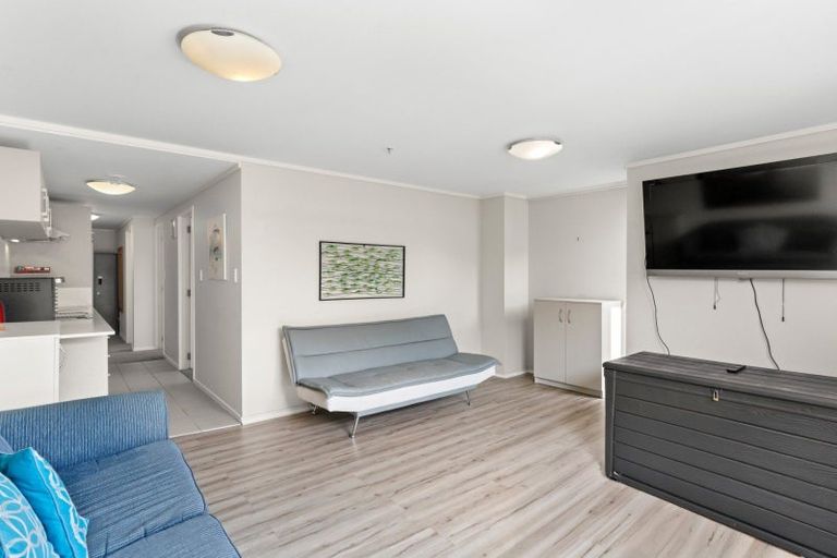 Photo of property in Atlas Apartments, 1/49 Maunganui Road, Mount Maunganui, 3116