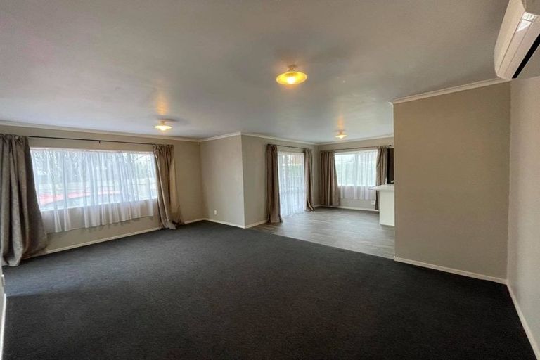 Photo of property in 11 Cherrywood Place, Western Heights, Rotorua, 3015