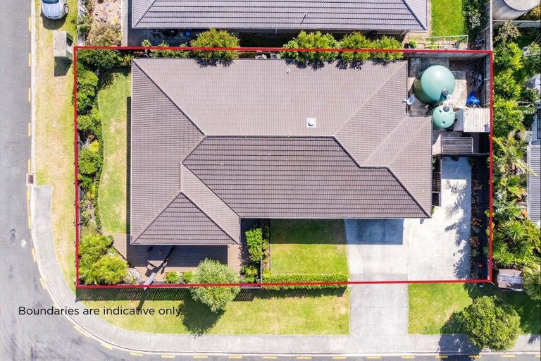 Photo of property in 1 Spinnaker Lane, Mangawhai, 0505