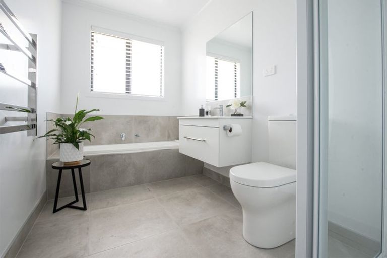 Photo of property in 10 Hauhake Terrace, Leamington, 3495