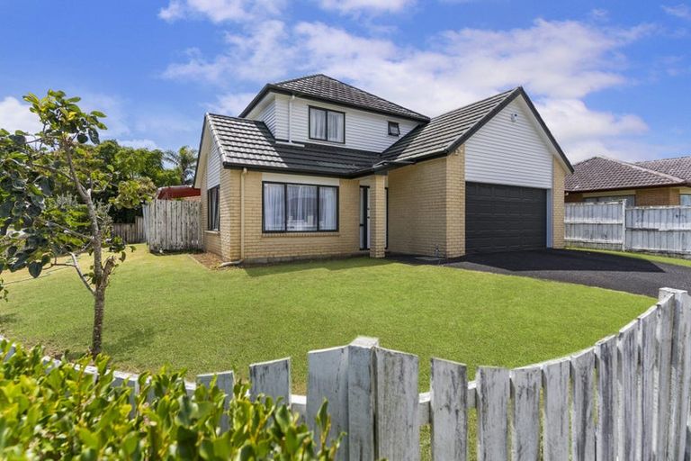 Photo of property in 2 Erne Crescent, East Tamaki, Auckland, 2016