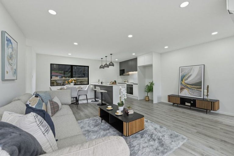 Photo of property in 16 Kirby Street, Glendene, Auckland, 0602