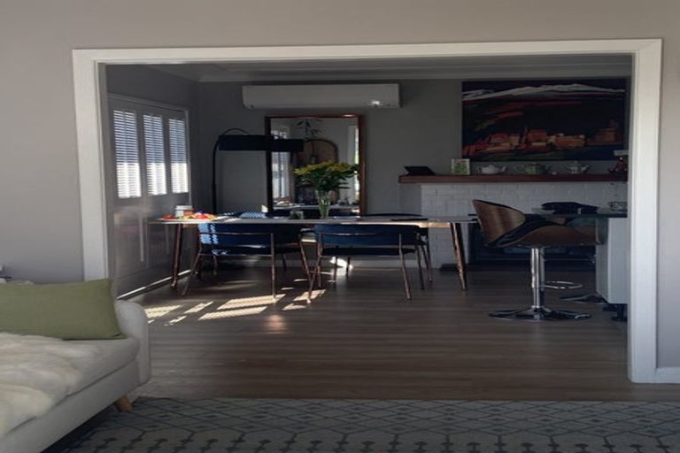 Photo of property in 2 Zion Road, Birkenhead, Auckland, 0626