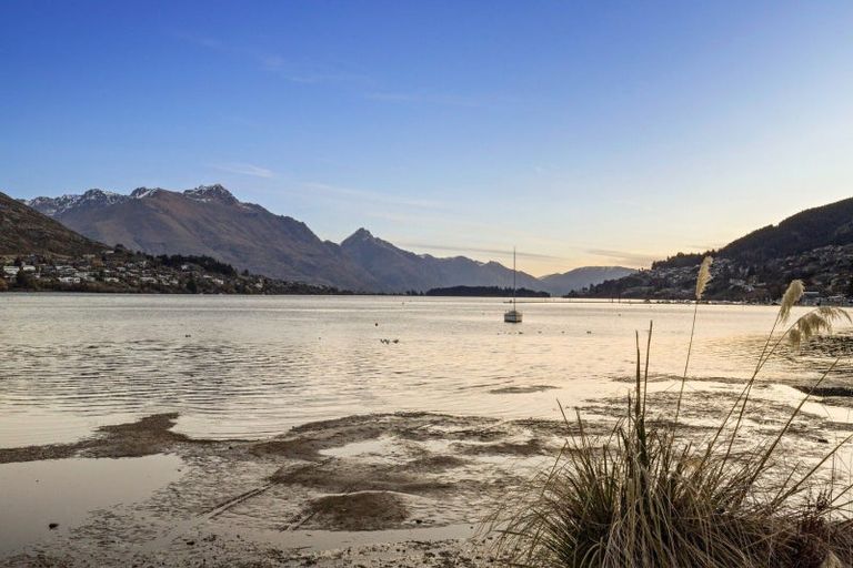 Photo of property in 973 Frankton Road, Frankton, Queenstown, 9300