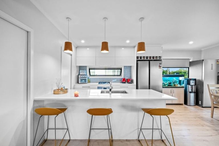 Photo of property in 92 Dominion Road, Papakura, 2110