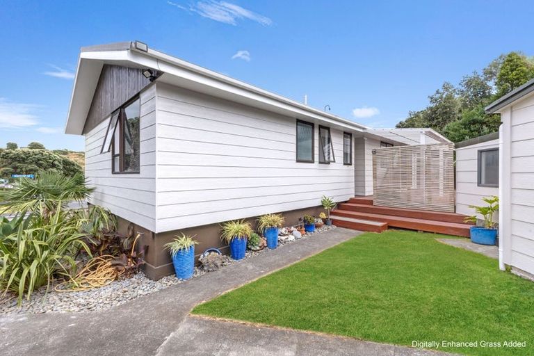 Photo of property in 40 Herekawe Drive, Spotswood, New Plymouth, 4310