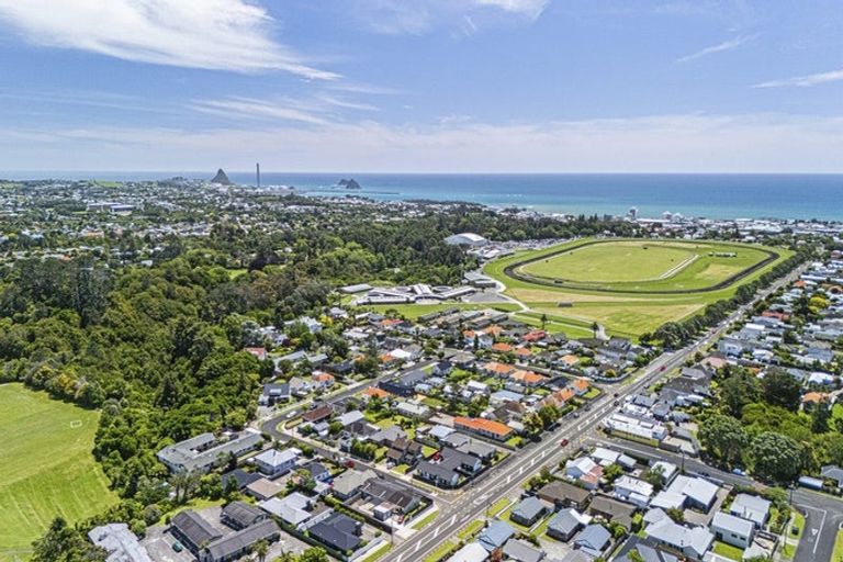 Photo of property in 3/220 Coronation Avenue, Welbourn, New Plymouth, 4310